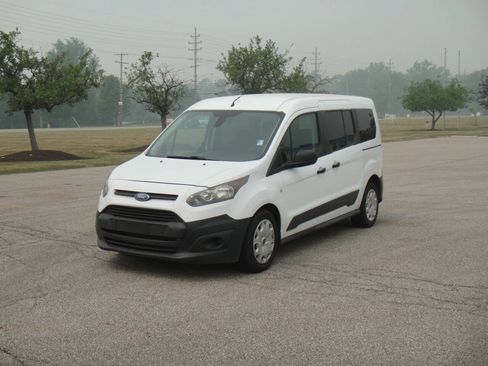 Used 2018 Ford Transit Connect XL FWD image 2