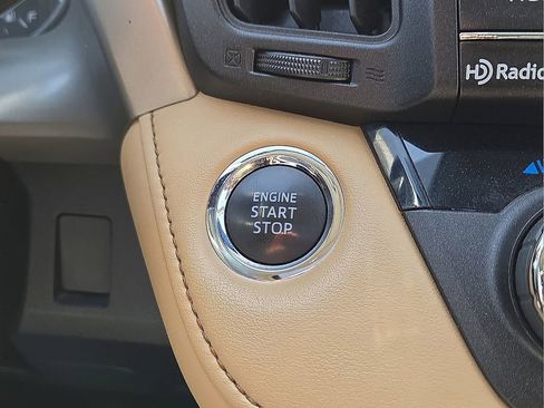 Used 2017 Toyota RAV4 XLE image 30