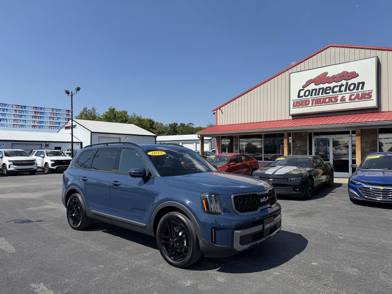 Used 2023 Kia Telluride EX X-Line AWD/4WD image 2