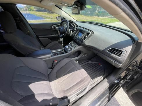 Used 2015 Chrysler 200 Limited FWD image 24