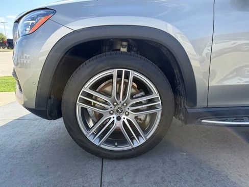 Used 2021 Mercedes-Benz GLS 450 4MATIC image 4