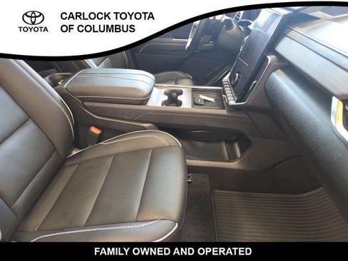 Used 2025 GMC Acadia Denali w/ LPO, All-Weather Package AWD/4WD image 22
