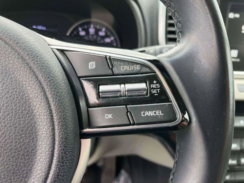Used 2020 Kia Sportage EX image 19