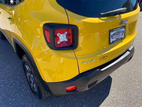 Used 2017 Jeep Renegade Latitude image 10