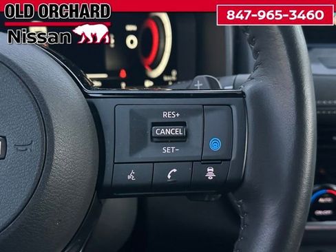 Used 2024 Nissan Rogue SL AWD/4WD image 20
