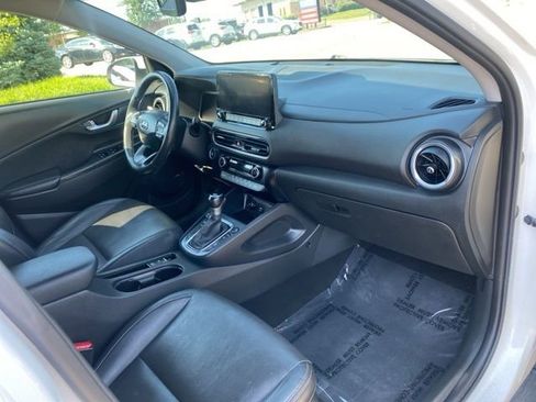 Used 2022 Hyundai Kona Limited image 26