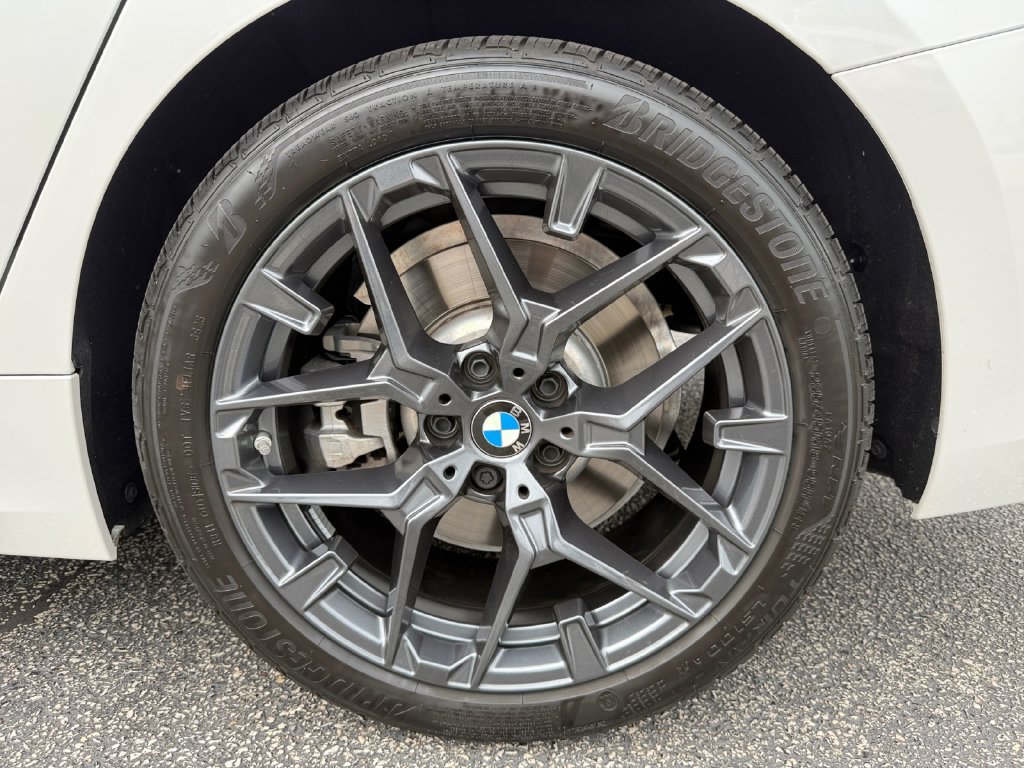 Certified 2026 BMW 330i xDrive Sedan w/ Premium Package AWD/4WD image 16