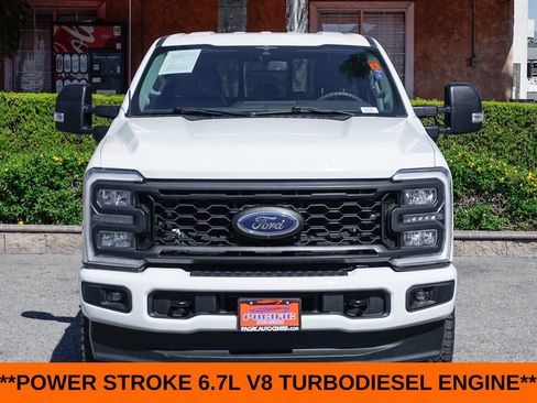 Used 2023 Ford F250 XLT w/ XLT Premium Package AWD/4WD image 3