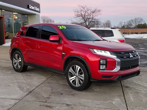Used 2020 Mitsubishi Outlander Sport ES image 3