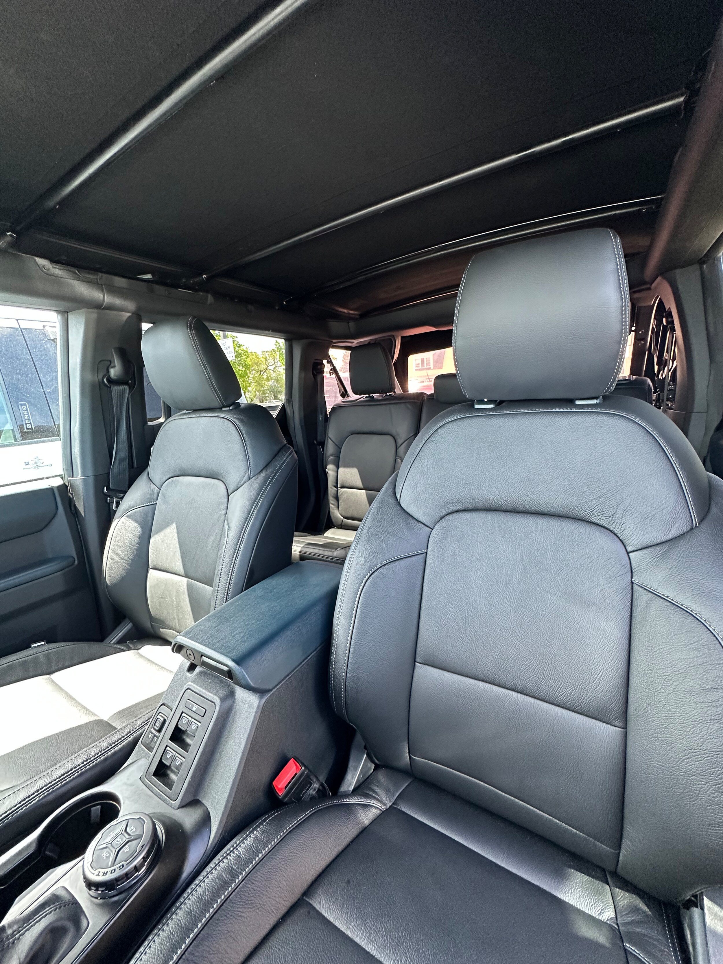Used 2023 Ford Bronco Outer Banks w/ Sasquatch Package AWD/4WD image 17