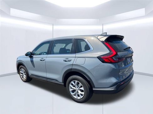 Used 2023 Honda CR-V LX image 3
