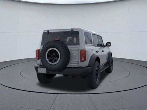 New 2026 Ford Bronco Outer Banks w/ Sasquatch Package AWD/4WD image 8