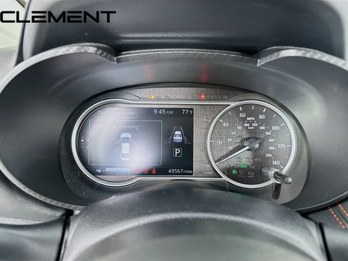 Used 2024 Nissan Versa SR FWD image 17