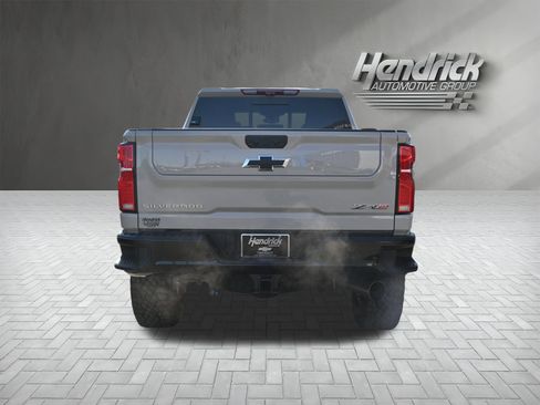Used 2026 Chevrolet Silverado 2500 ZR2 image 10