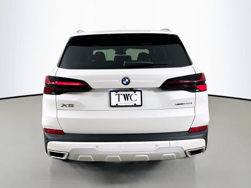 New 2026 BMW X5 xDrive40i w/ Premium Package AWD/4WD image 6