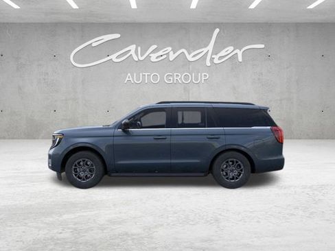 New 2025 Ford Expedition Active image 3