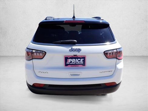 Used 2018 Jeep Compass Limited w/ Navigation Group AWD/4WD image 3