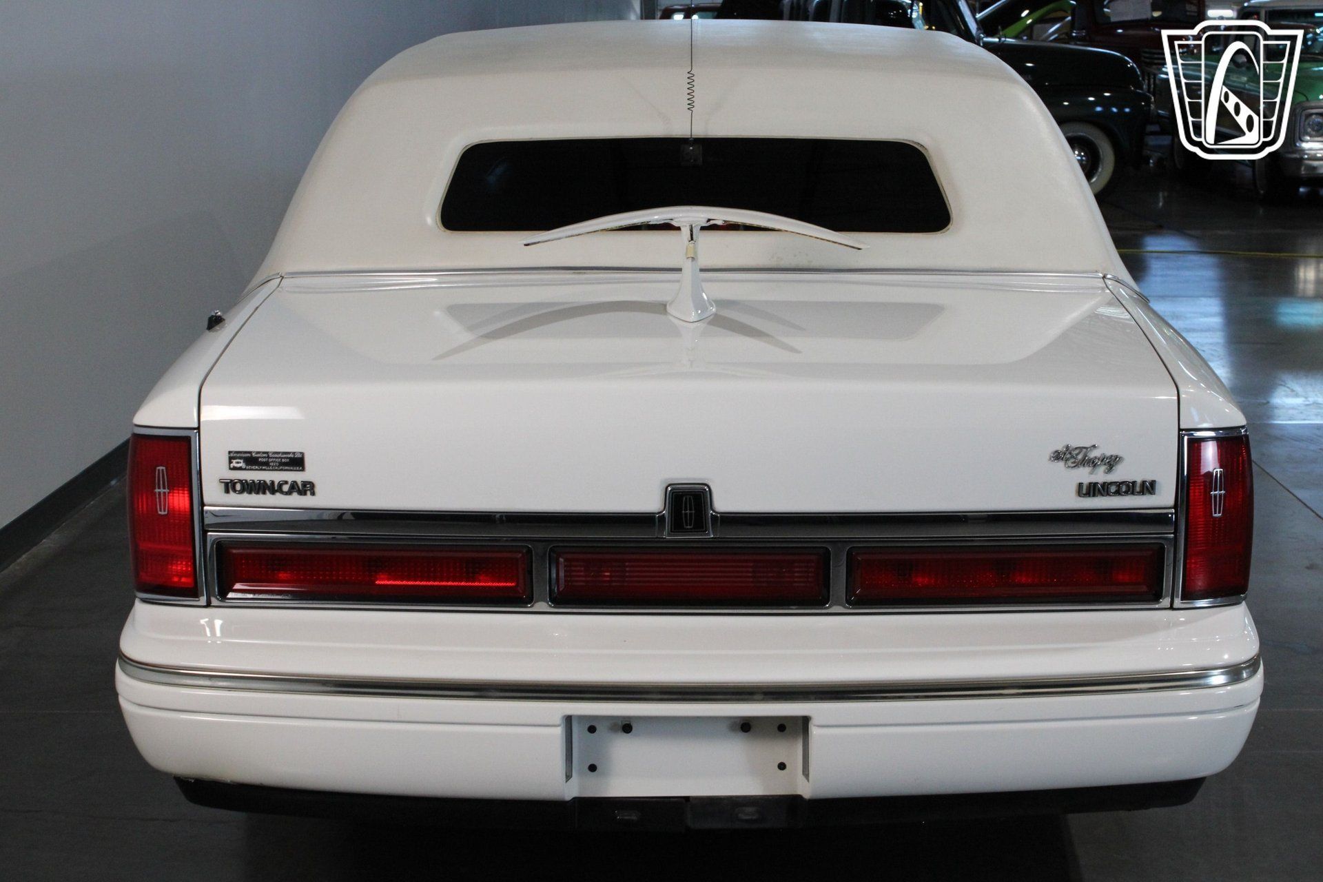 Used 1996 Lincoln Town Car Executive RWD image 17