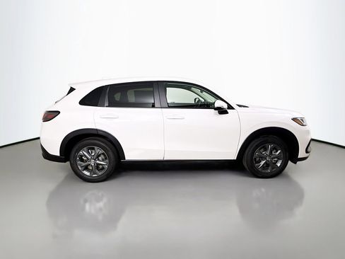 New 2026 Honda HR-V LX image 8