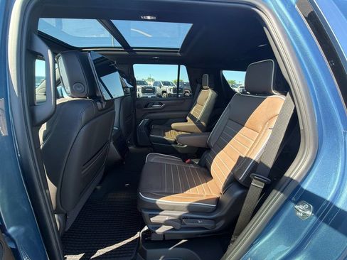 New 2026 GMC Yukon Denali Ultimate AWD/4WD image 25