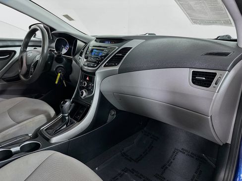 Used 2016 Hyundai Elantra SE FWD image 26