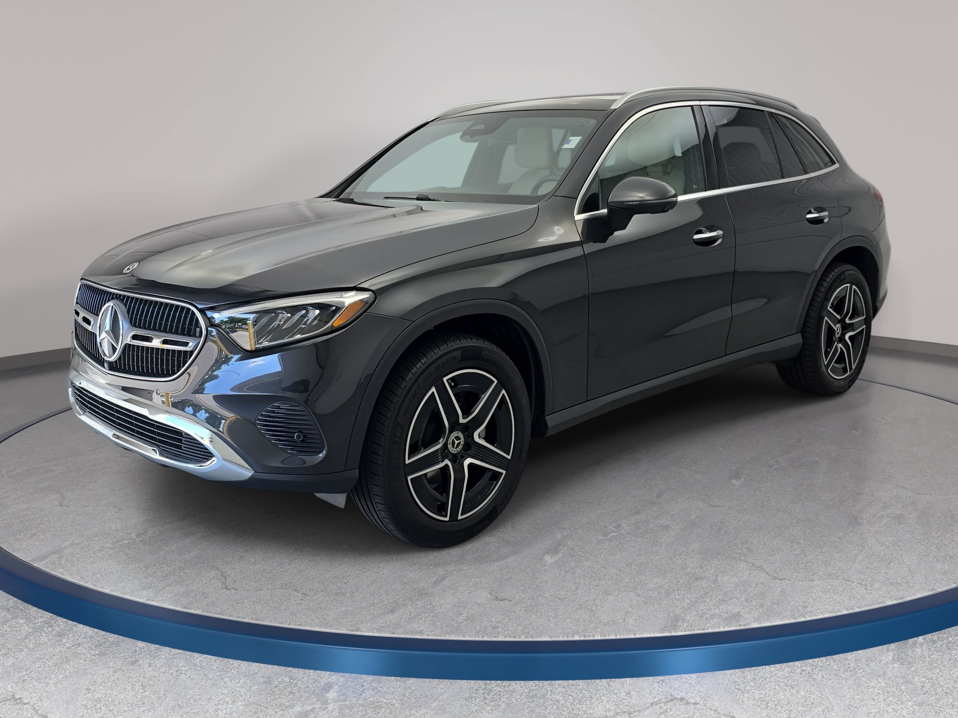 Certified 2026 Mercedes-Benz GLC 300 image 1