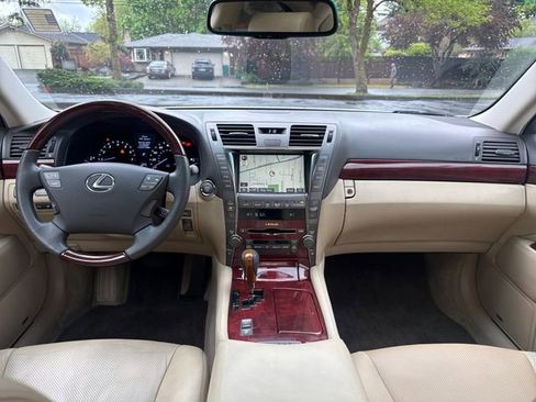 Used 2007 Lexus LS 460 RWD image 15