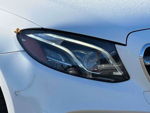 Used 2017 Mercedes-Benz E 300 4MATIC image 10