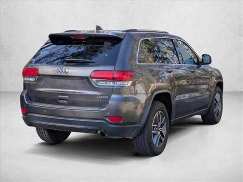 Used 2020 Jeep Grand Cherokee Laredo w/ 18" Wheel & 8.4" Radio Group image 2