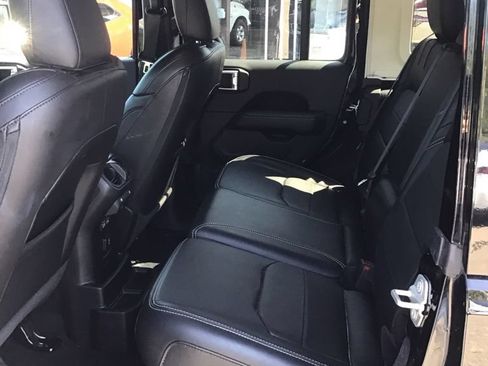 Used 2023 Jeep Wrangler Unlimited Sahara w/ Cold Weather Group AWD/4WD image 6