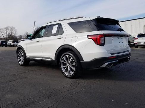 Certified 2025 Ford Explorer Platinum w/ Ultimate Package image 5