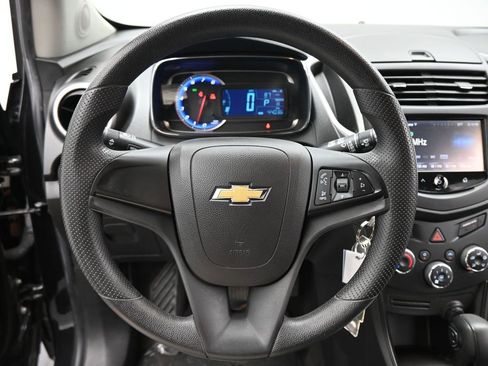 Used 2016 Chevrolet Trax LS w/ LPO, Cargo Package image 10