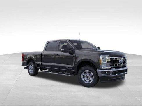 New 2026 Ford F350 XLT w/ 360-Degree Camera Package AWD/4WD image 8
