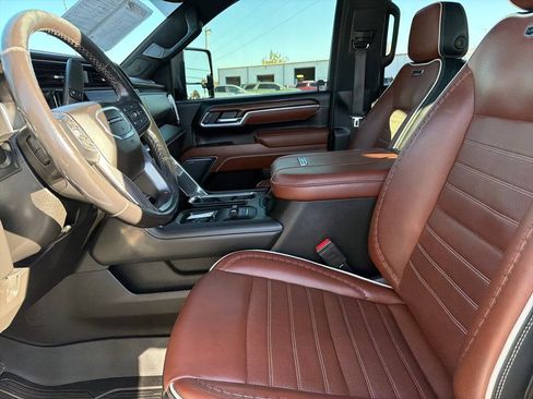 Used 2024 GMC Sierra 2500 Denali Ultimate AWD/4WD image 14