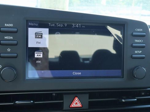 New 2025 Hyundai Elantra Sport image 5