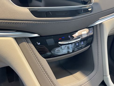 New 2025 Cadillac XT5 Premium Luxury image 14