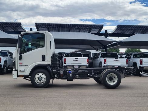 New 2025 Isuzu NPR HD RWD image 4