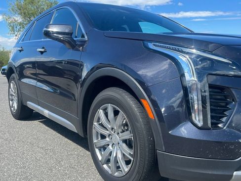 Used 2023 Cadillac XT4 Premium Luxury FWD image 7