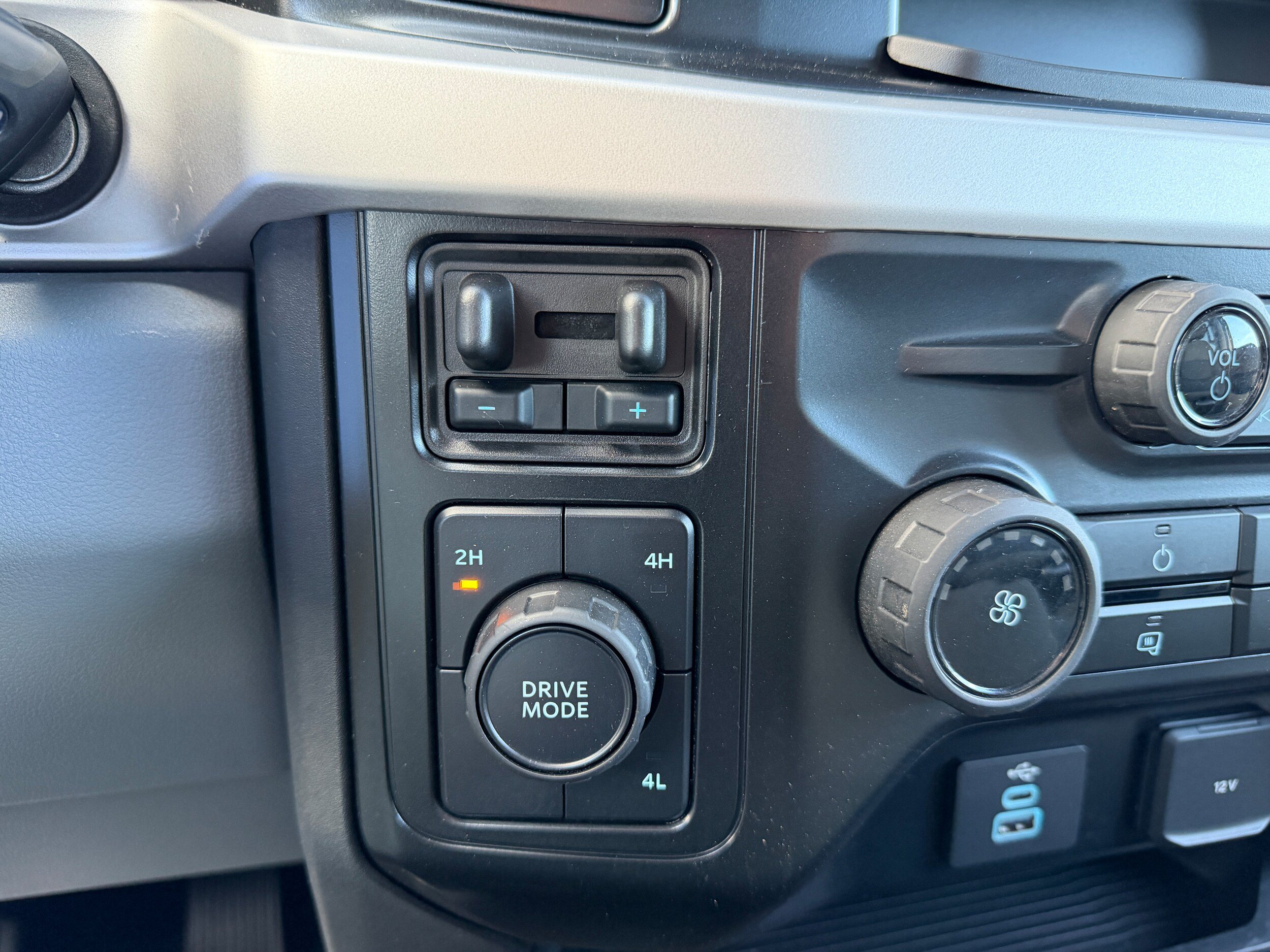 Certified 2026 Ford F250 XLT AWD/4WD image 21