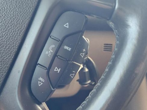 Used 2011 Buick Enclave CXL FWD image 32