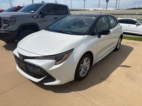 Used 2020 Toyota Corolla SE FWD image 3