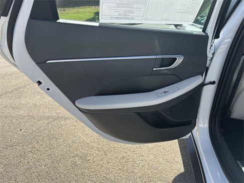 New 2025 Hyundai Sonata SE image 21