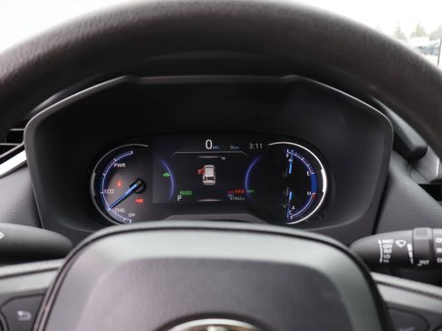 Used 2025 Toyota RAV4 XLE AWD/4WD image 33