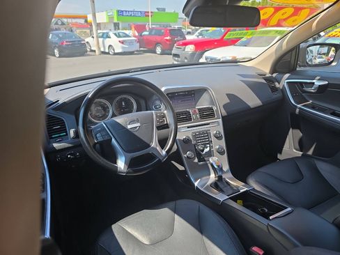 Used 2013 Volvo XC60 T6 AWD/4WD image 9