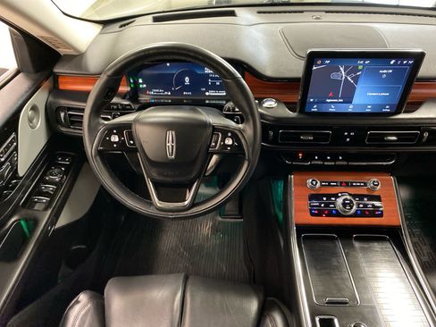 Used 2023 Lincoln Aviator Reserve w/ Equipment Group 201A image 13