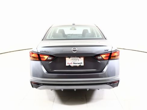 Used 2021 Nissan Altima 2.5 SV image 12