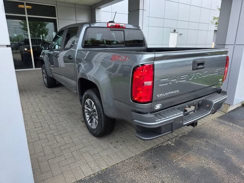 Used 2022 Chevrolet Colorado Z71 AWD/4WD image 2