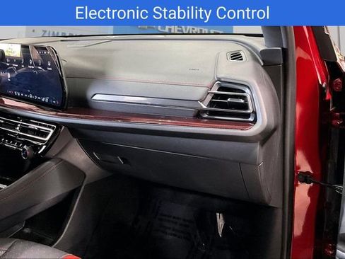 Certified 2024 Chevrolet Traverse RS w/ LPO, Floor Liner Package AWD/4WD image 26
