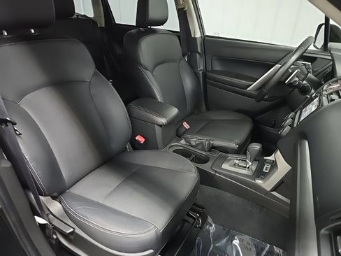Used 2014 Subaru Forester 2.0XT Touring AWD/4WD image 29