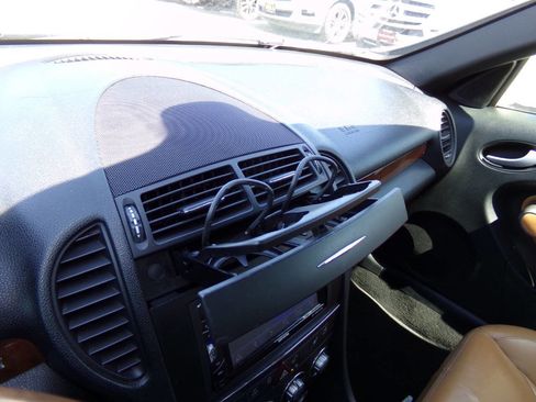 Used 2011 Mercedes-Benz SLK 300 image 46